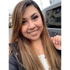 Meet your Posher, Ayssa